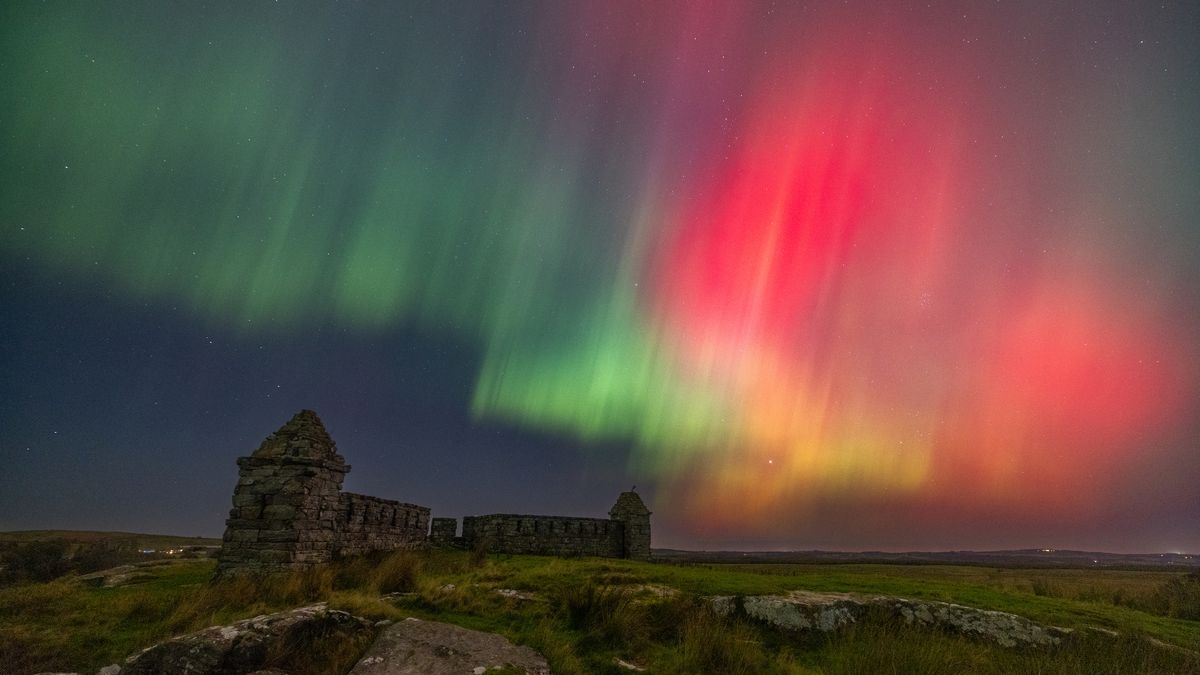 Glimpses of the Aurora Borealis in the North East